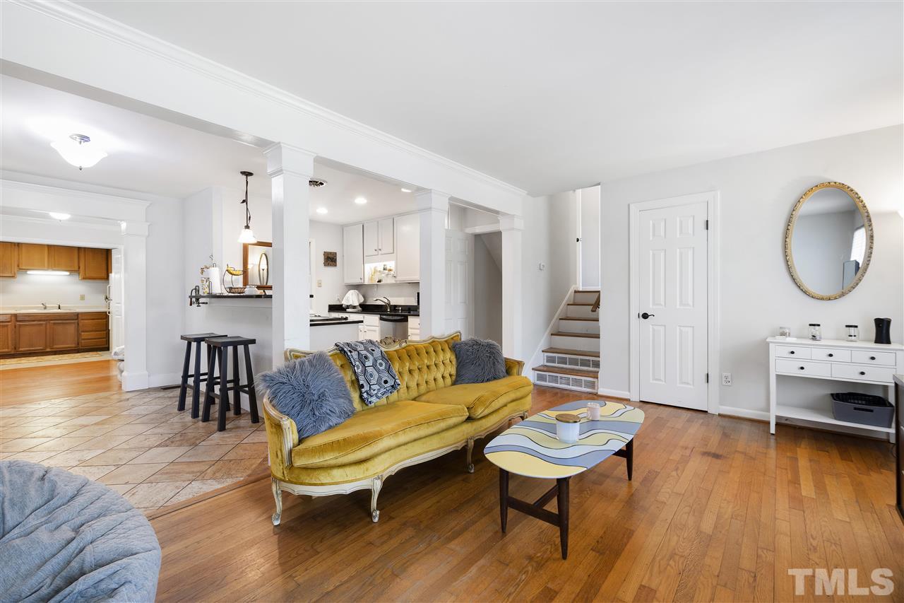 313 Compton Road Raleigh, NC 27609 - Photo 7 of 29
