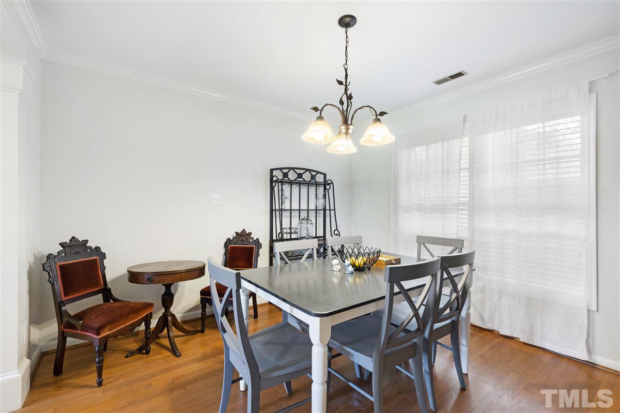 313 Compton Road Raleigh, NC 27609 - Photo 8 of 29