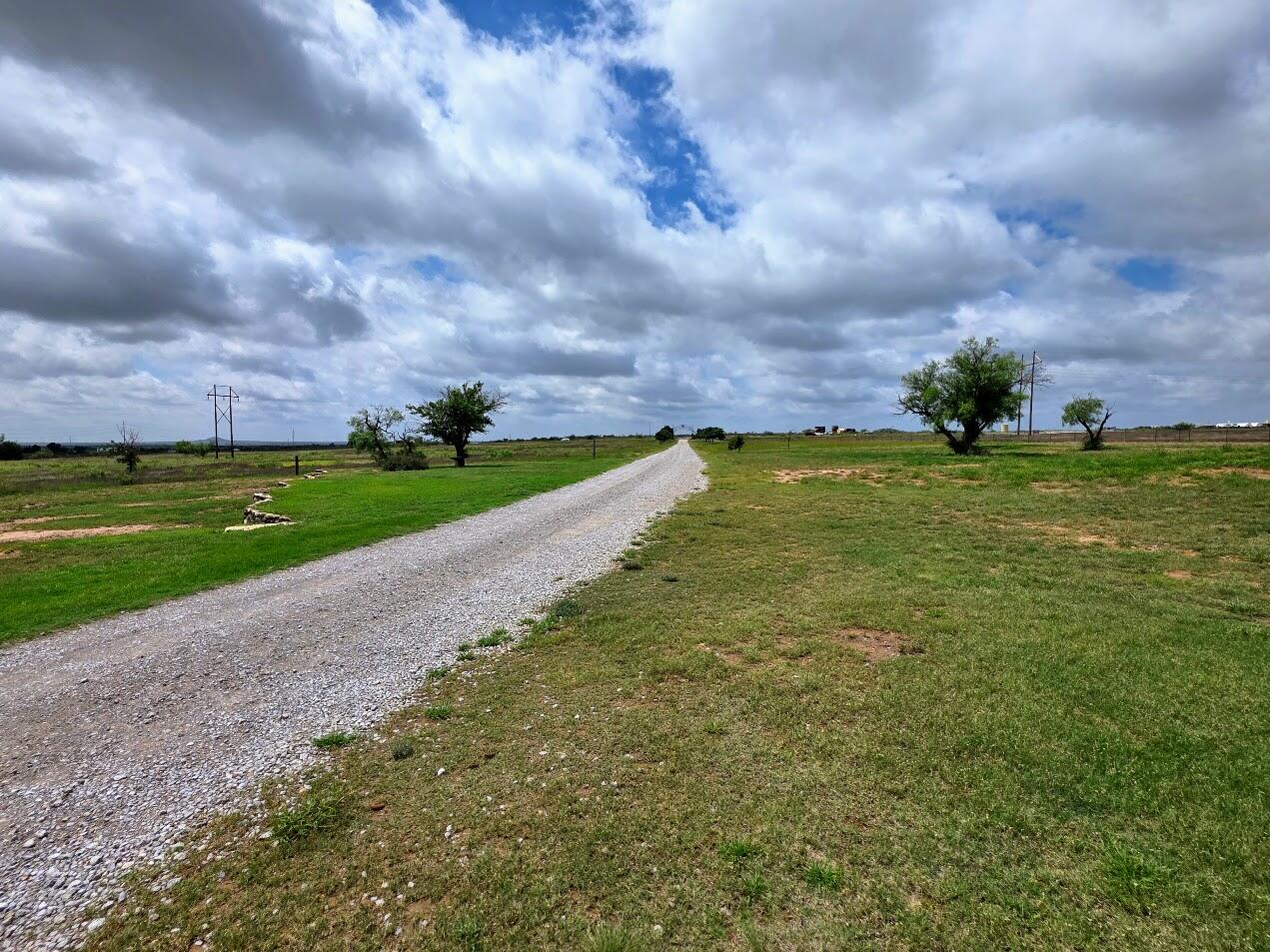 731 Tinker Road Quanah, TX 79252 - Photo 4 of 42 20260607_120733