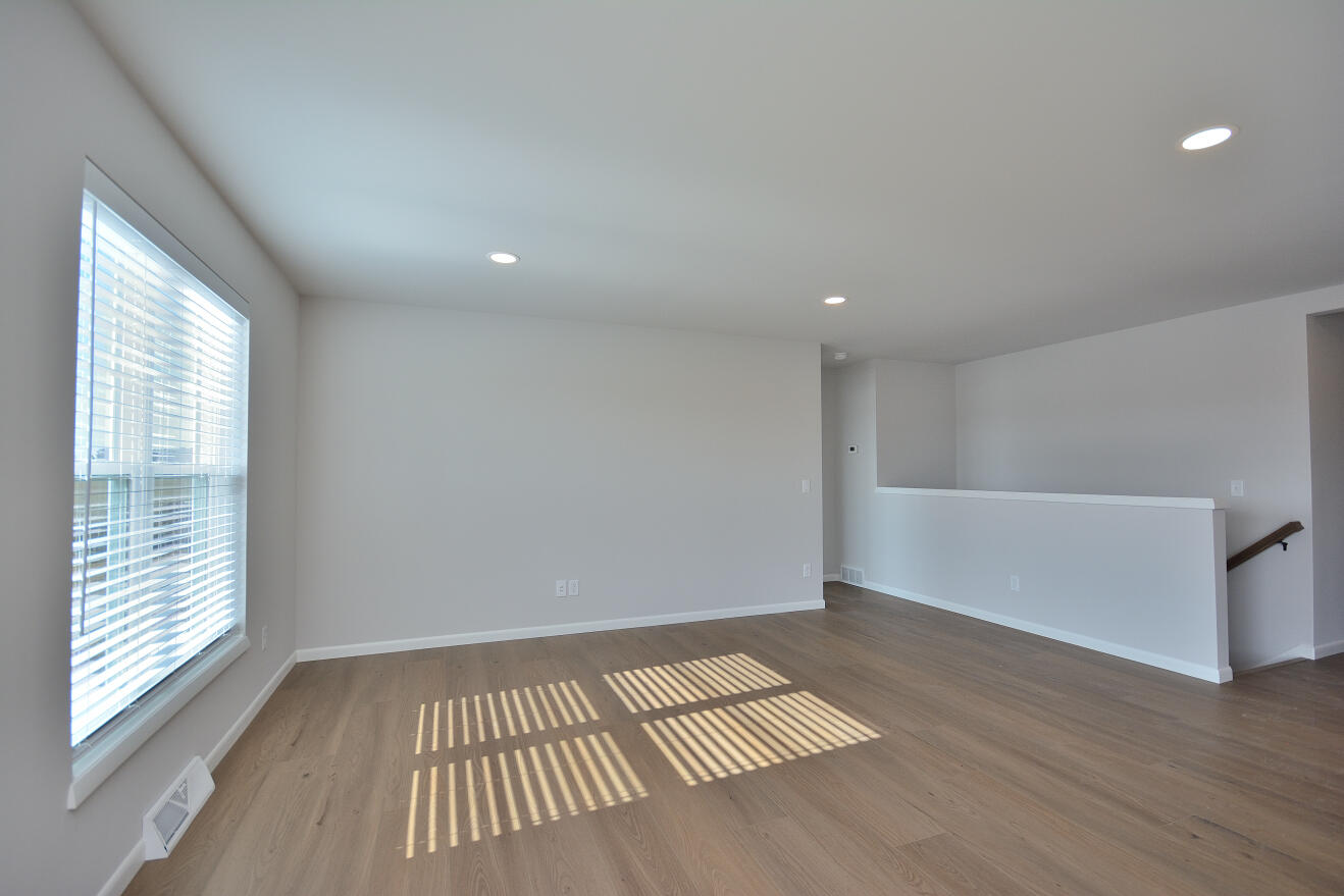 997 Elderberry Road Oconomowoc, WI 53066 - Photo 10 of 26 75 ARWT (10)