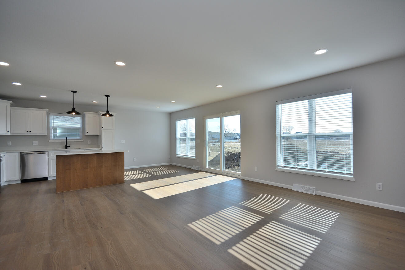 997 Elderberry Road Oconomowoc, WI 53066 - Photo 11 of 26 75 ARWT (11)