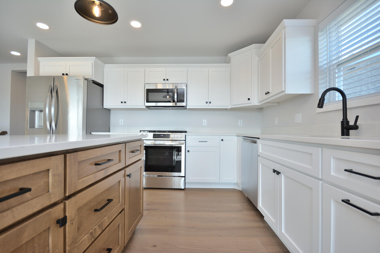 997 Elderberry Road Oconomowoc, WI 53066 - Photo 13 of 26 75 ARWT (13)