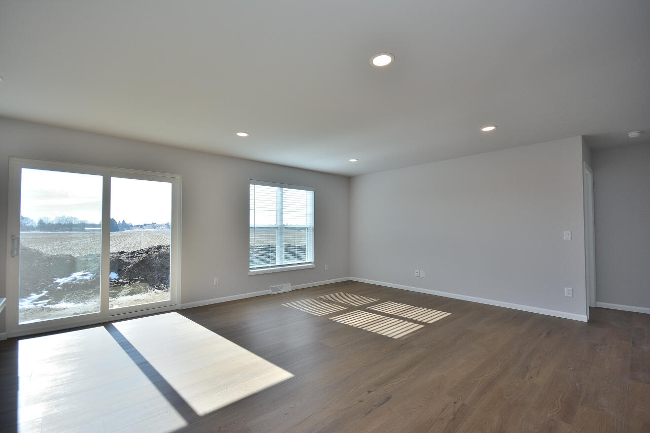 997 Elderberry Road Oconomowoc, WI 53066 - Photo 9 of 26 75 ARWT (9)