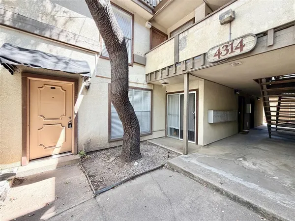 $1,295 | 4314 Travis Street, Unit 102, Dallas, TX 75205