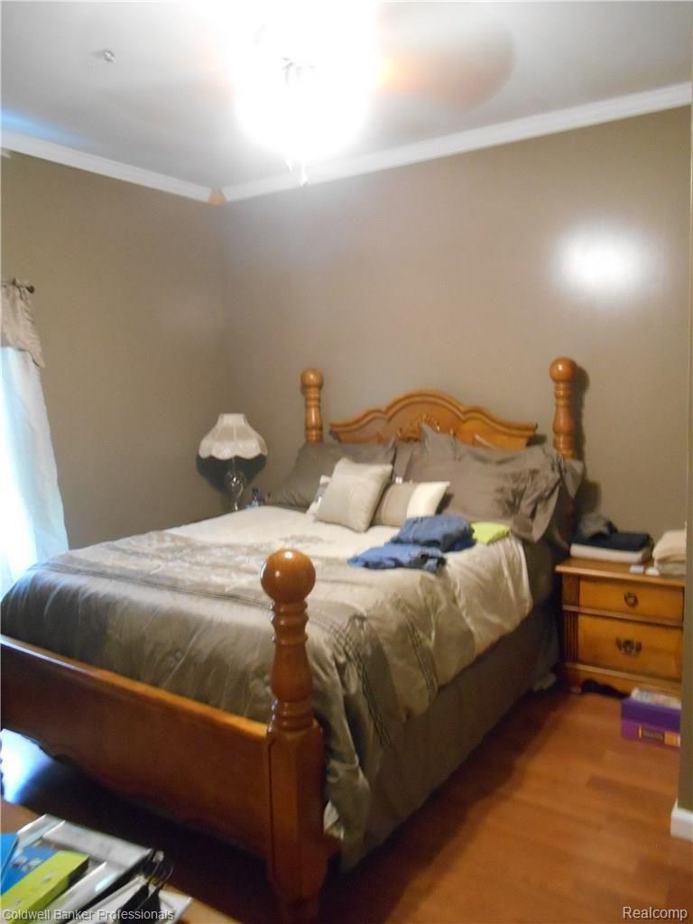 1697 Bowers Road Lapeer, MI 48446 - Photo 10 of 18 master bed.JPG