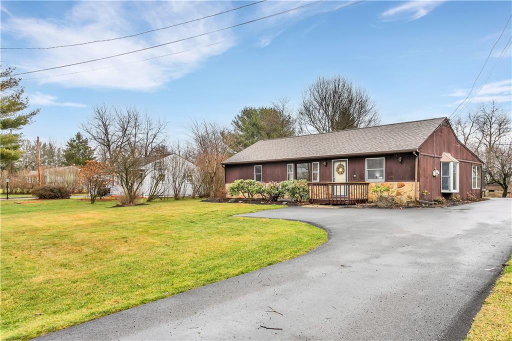 5190 Hardt Road Gibsonia, PA 15044 - Photo 2 of 25 Gallery Image 2