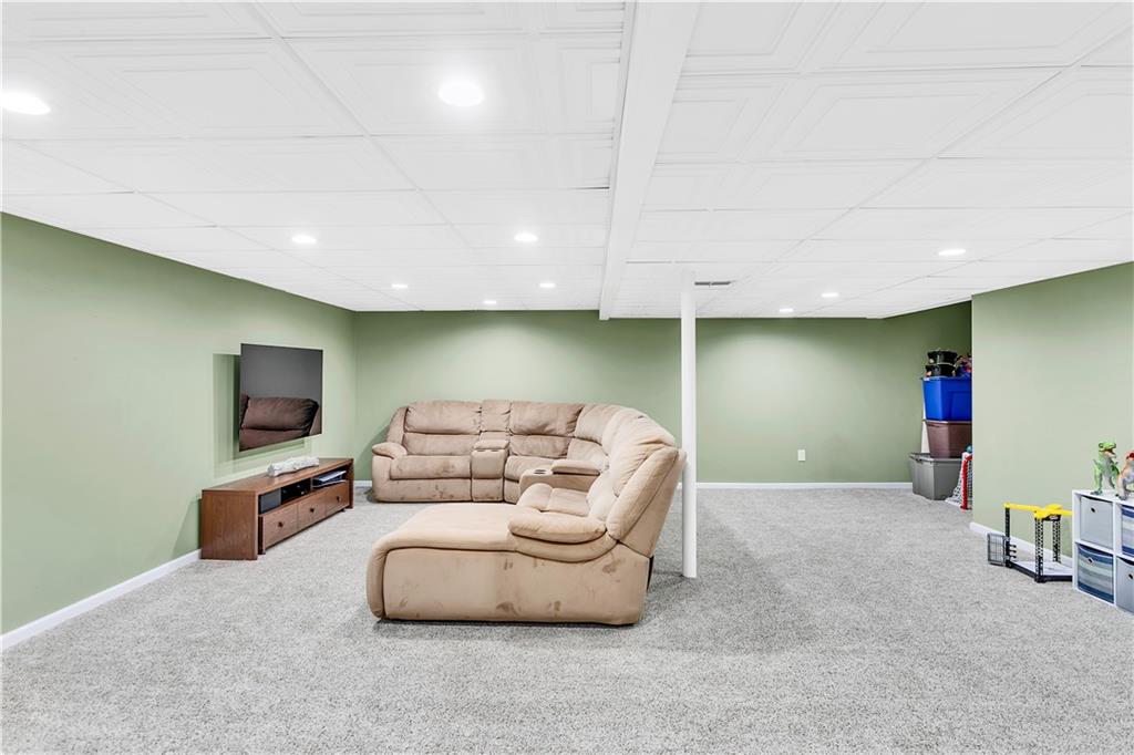 5190 Hardt Road Gibsonia, PA 15044 - Photo 21 of 25 Gallery Image 21