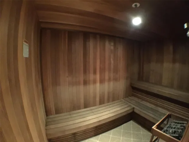 $2,500 | 690 Southwest 1st Court, Unit 1427, Miami, FL 33130