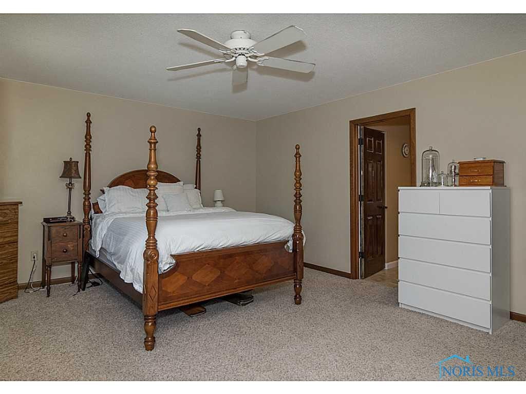 910 Mill Road Perrysburg, OH 43551 - Photo 11 of 20 Master Bedroom.