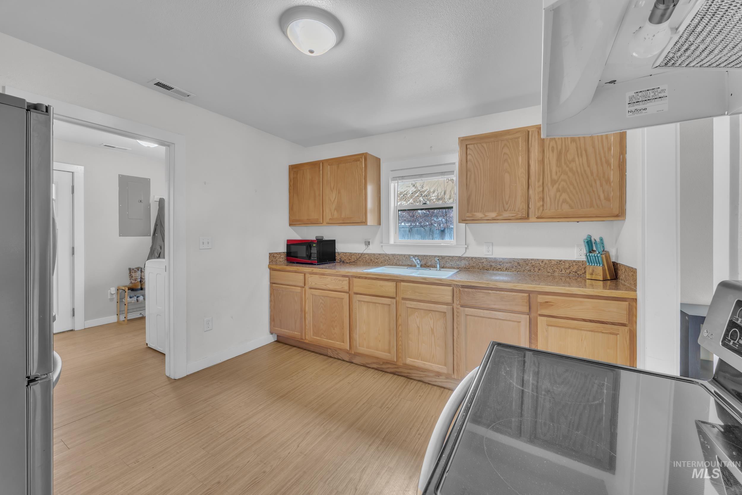 115 Riverside Street Emmett, ID 83617 - Photo 3 of 17