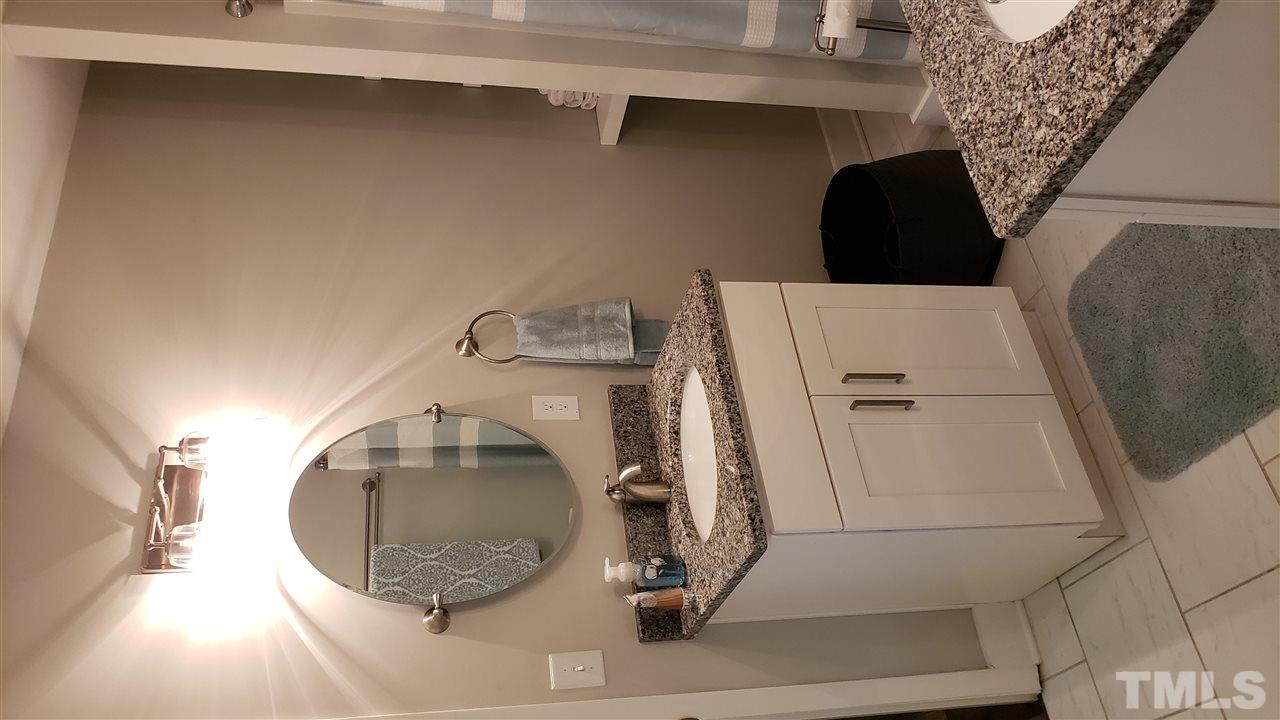 15644 Buffalo Road Wendell, NC 27591 - Photo 29 of 30 Jack/Jill Bath between BR #2 & #3