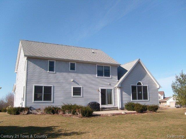 8863 Buchanan Road Brighton, MI 48116 - Photo 15 of 18 Back Exterior View
