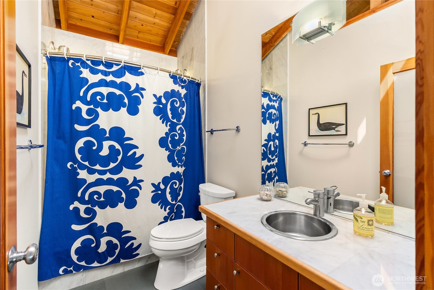 16221 Reitan Road Northeast Bainbridge Island, WA 98110 - Photo 26 of 40