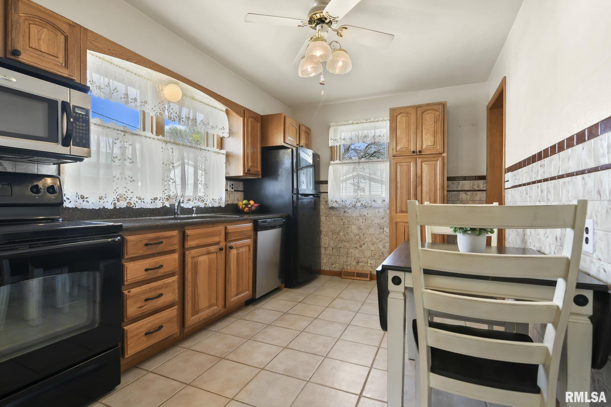1138 North 19th Street Springfield, IL 62702 - Photo 13 of 27