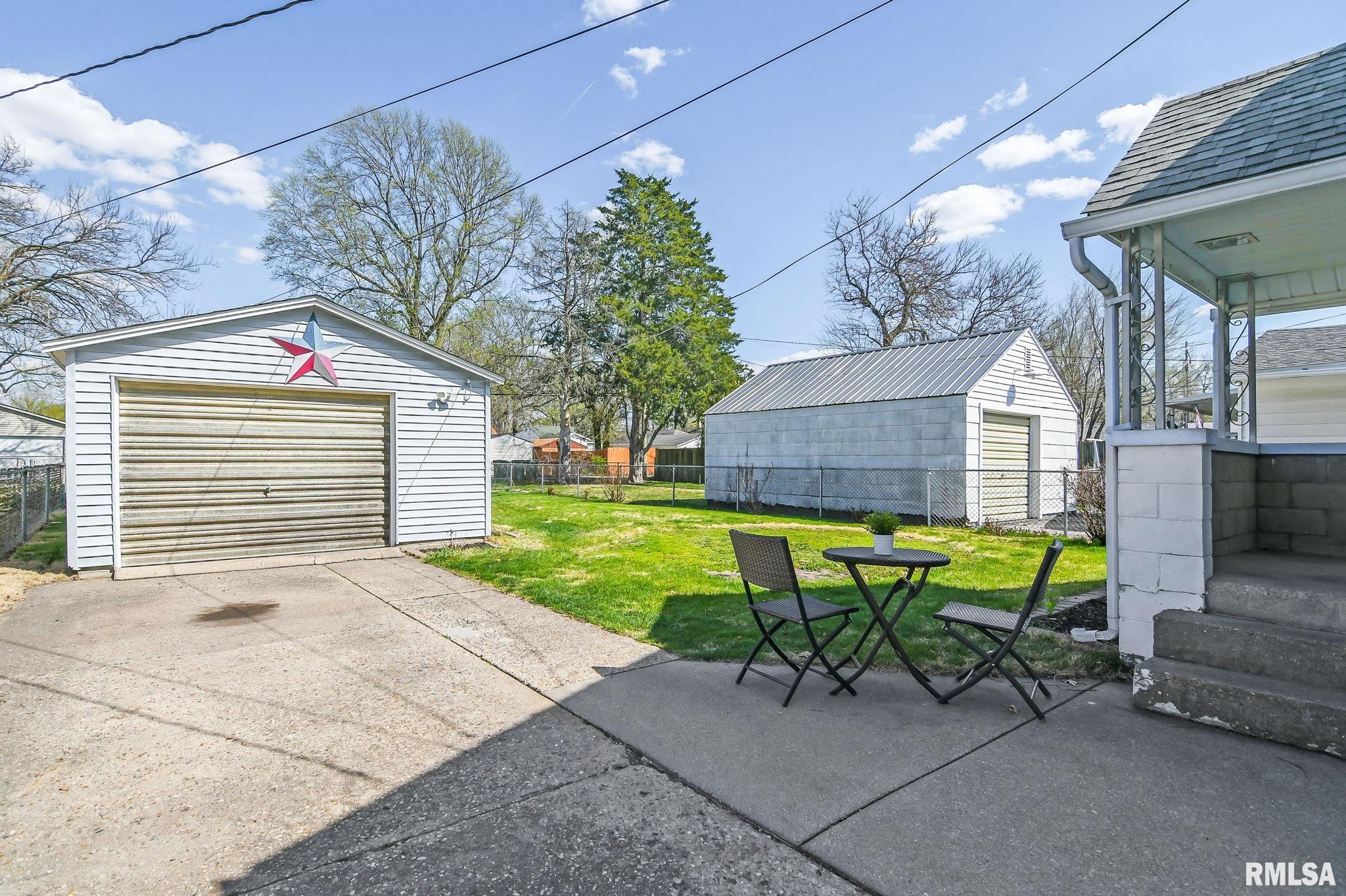 1138 North 19th Street Springfield, IL 62702 - Photo 4 of 27