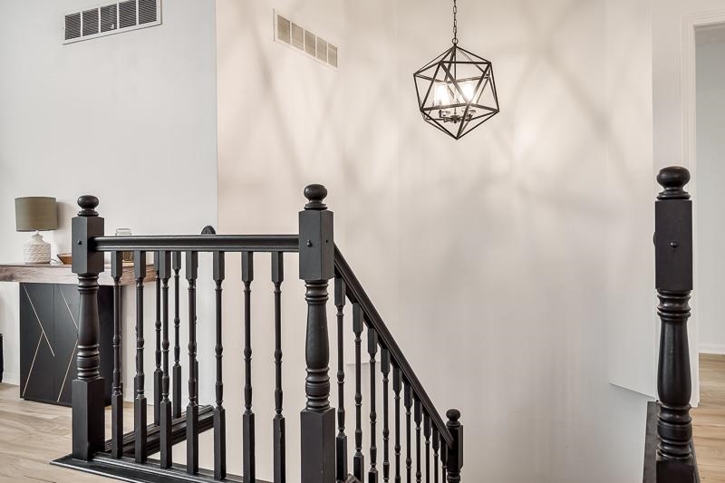 186 Lake Summerset Road Davis, IL 61019 - Photo 23 of 58 a view of a hallway with windows