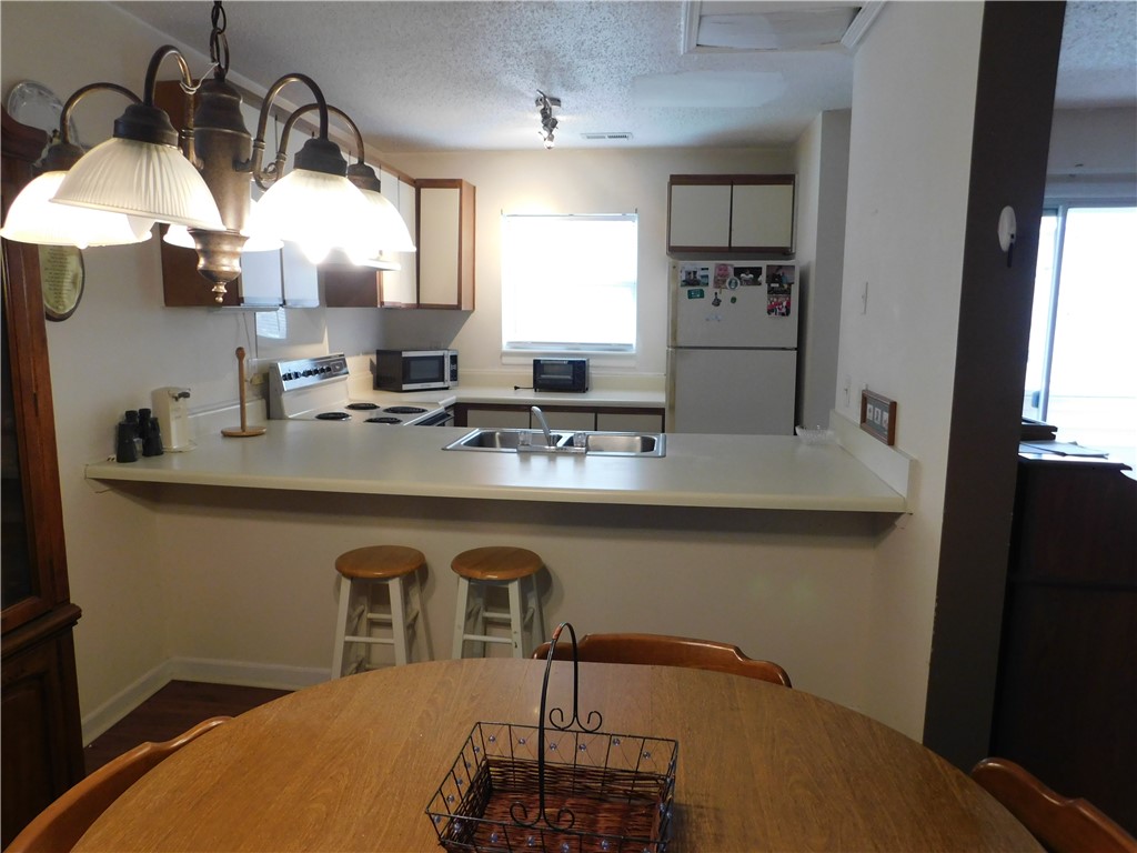2601 Duncan Chapel Road, Unit F202 Greenville, SC 29617 - Photo 5 of 29