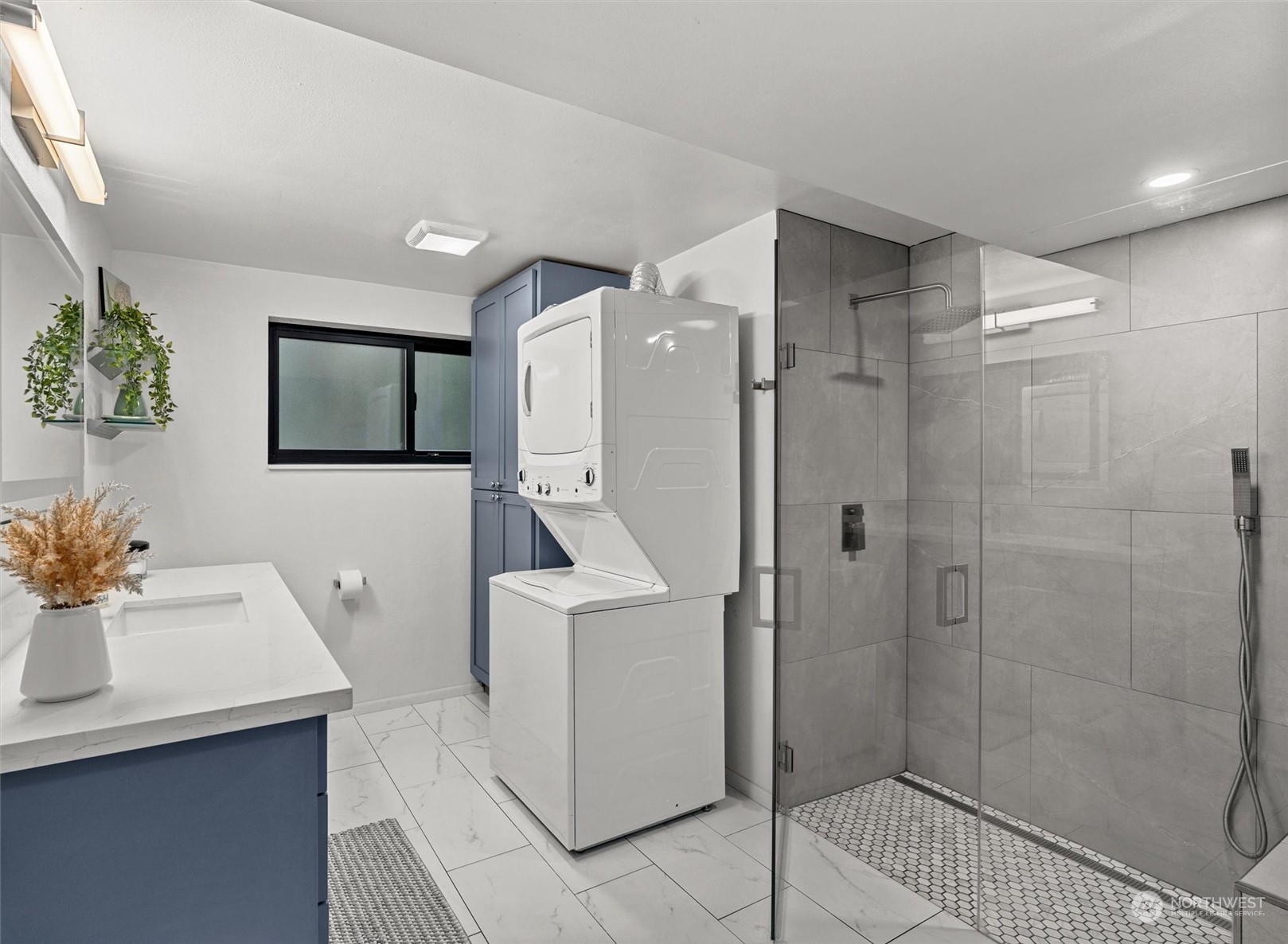 14712 Simonds Road Northeast Bothell, WA 98011 - Photo 27 of 40 Gallery Image 27