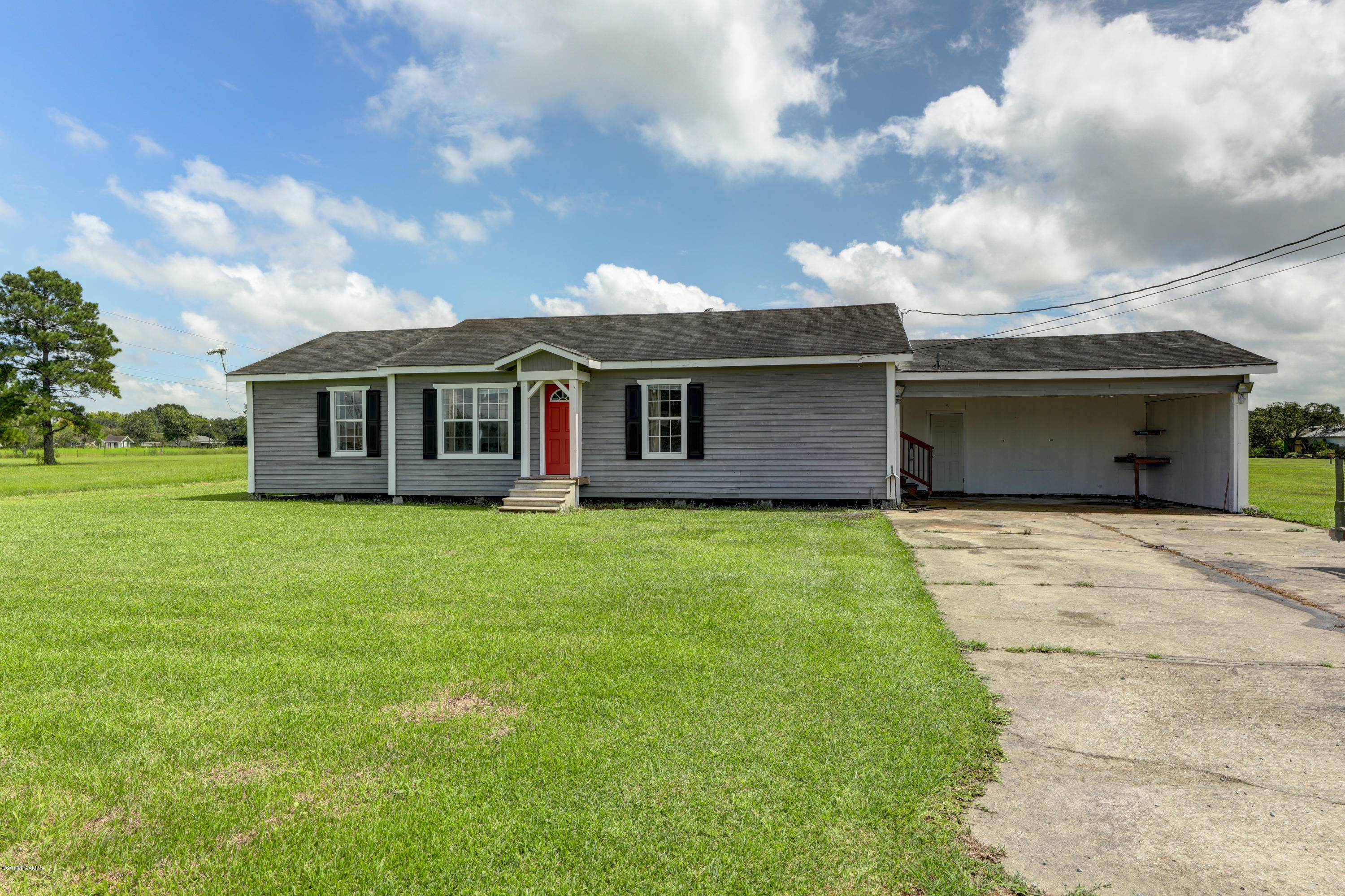 11827 Gabriel Road Erath, LA 70533 - Photo 1 of 21 Gallery Image 1