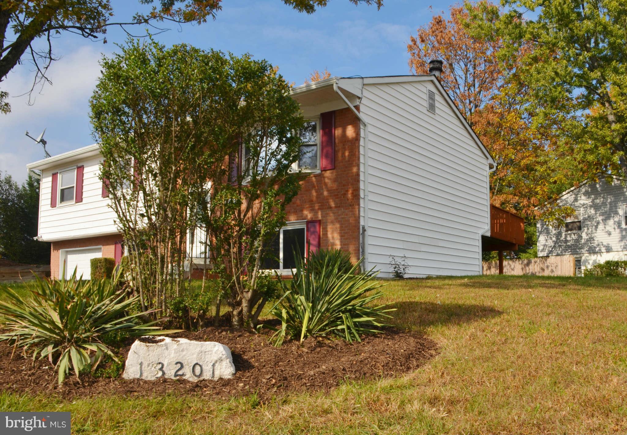 13201 Delaney Road Woodbridge, VA 22193 - Photo 2 of 26 Exterior (Front)
