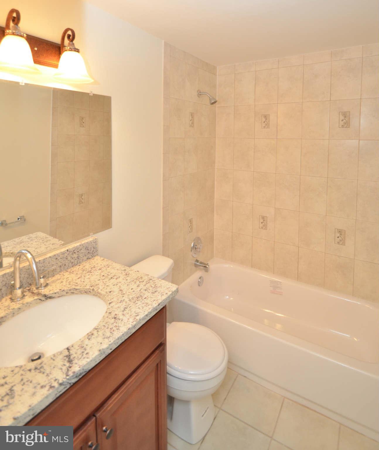 13201 Delaney Road Woodbridge, VA 22193 - Photo 25 of 26 Bath