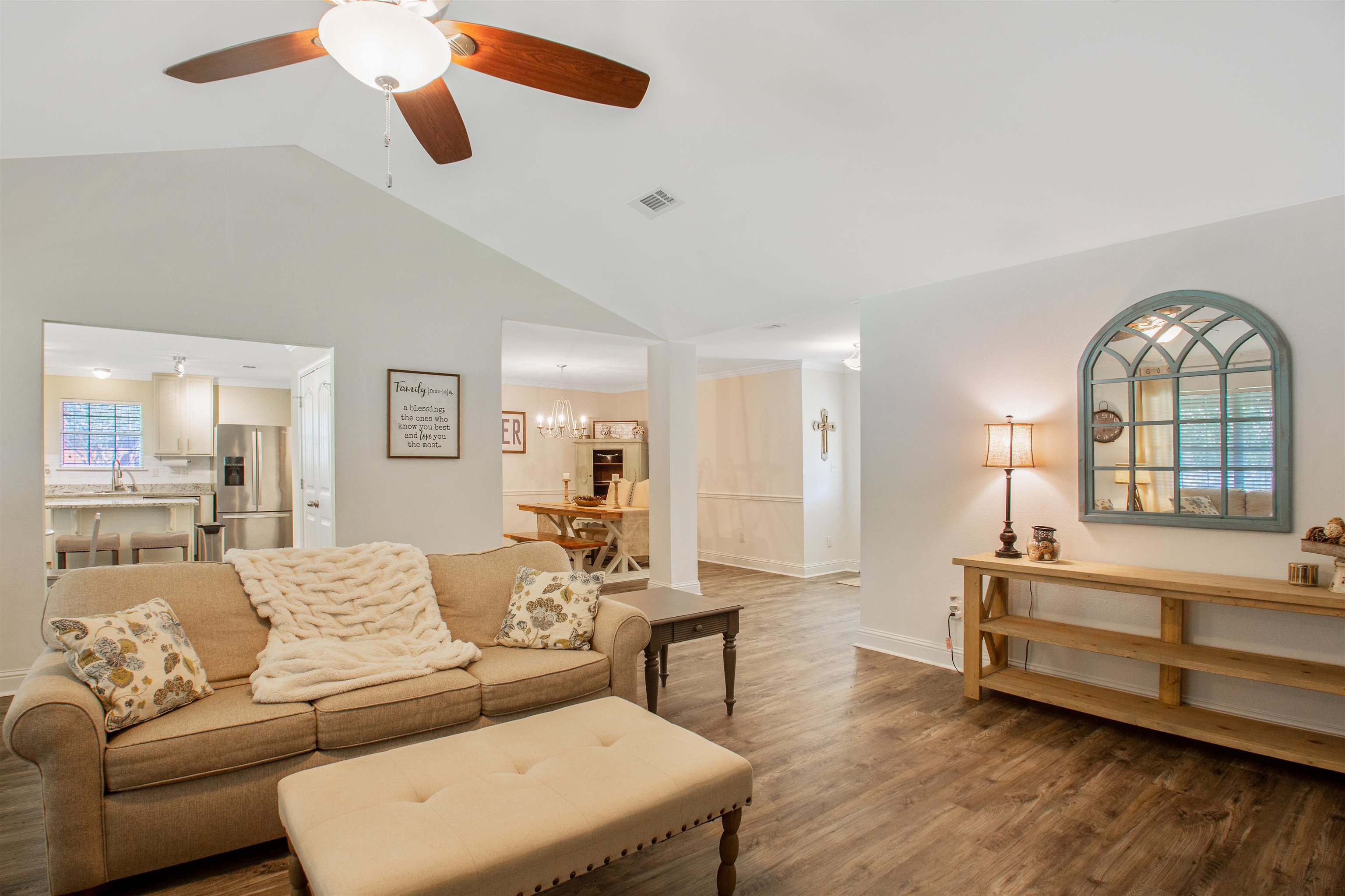 137 Destrehan Road Fairhope, AL 36532 - Photo 5 of 26