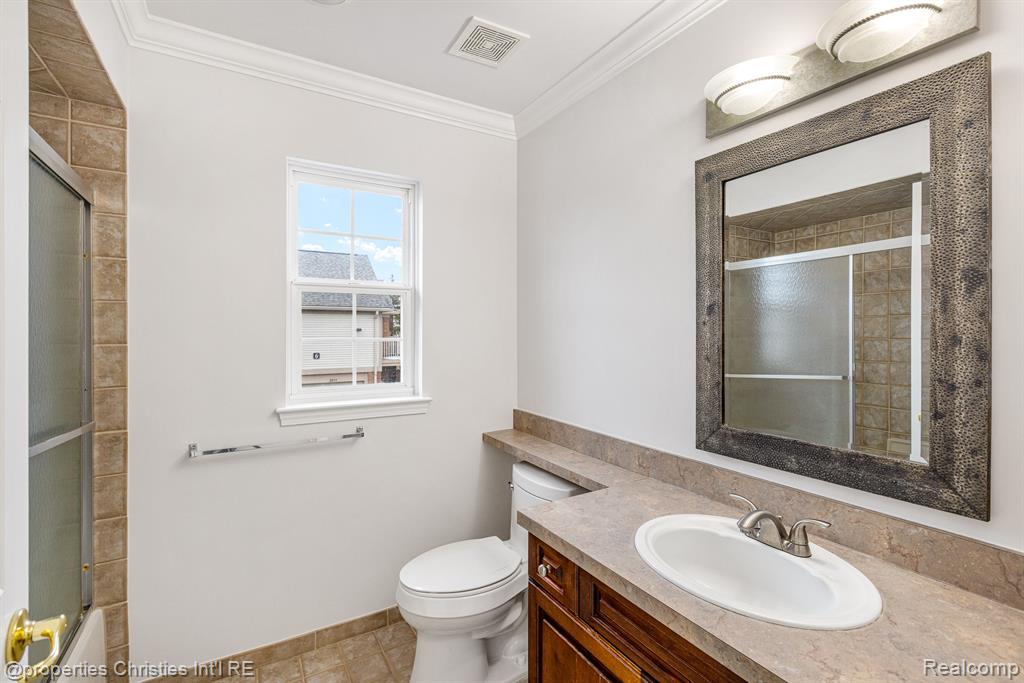 3527 Oakmonte Boulevard Rochester, MI 48306 - Photo 19 of 27