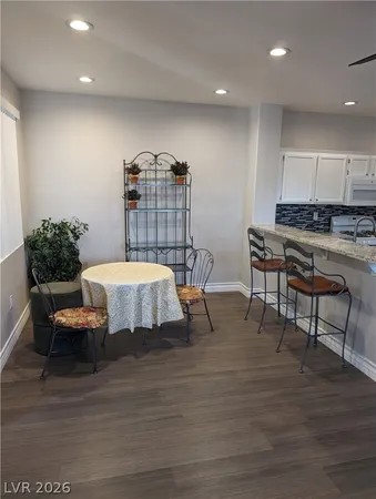 $1,695 | 1830 North Buffalo Drive, Unit 2015, Las Vegas, NV 89128