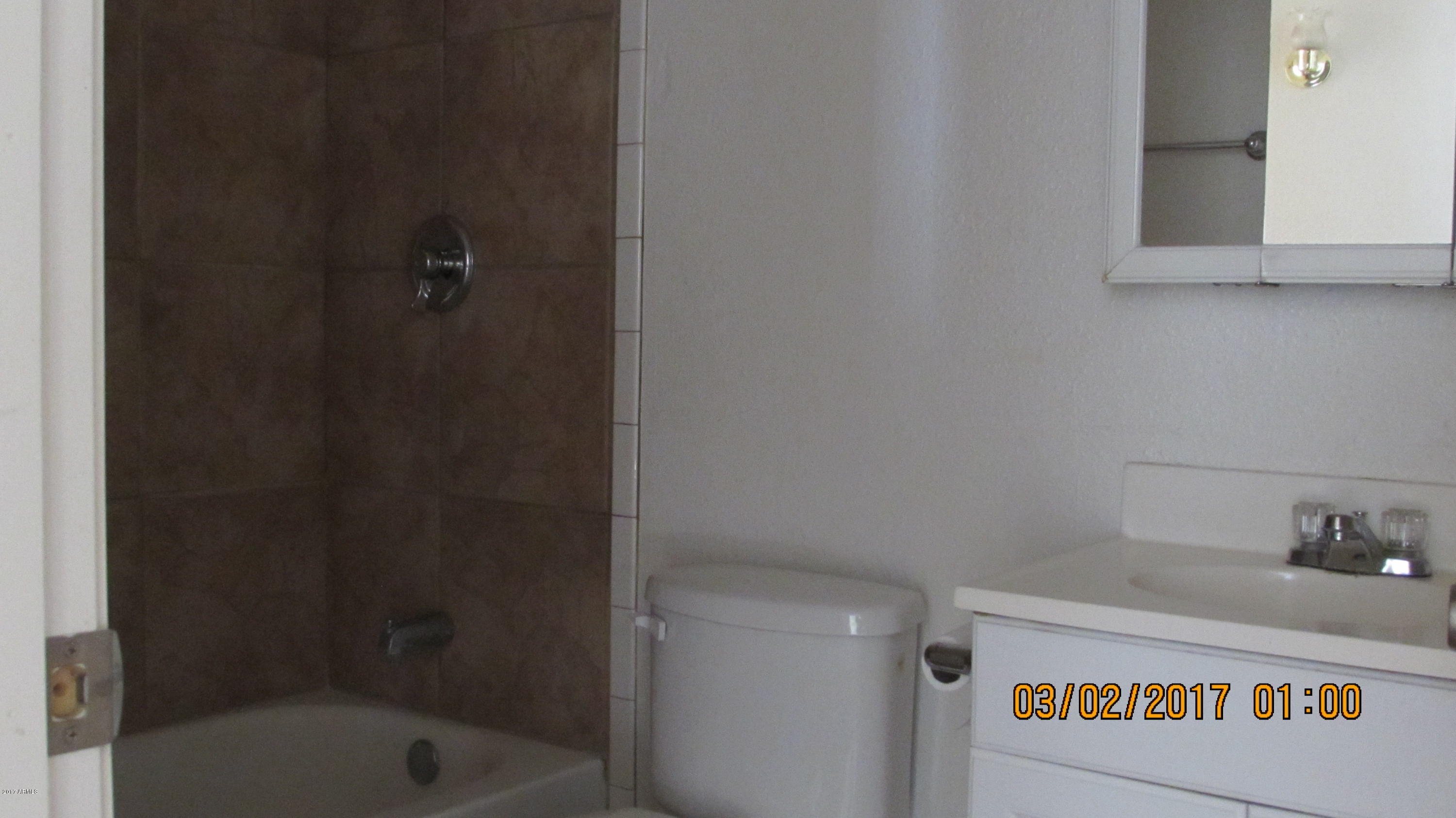 2320 East Cactus Road Phoenix, AZ 85022 - Photo 11 of 16 Bath Two