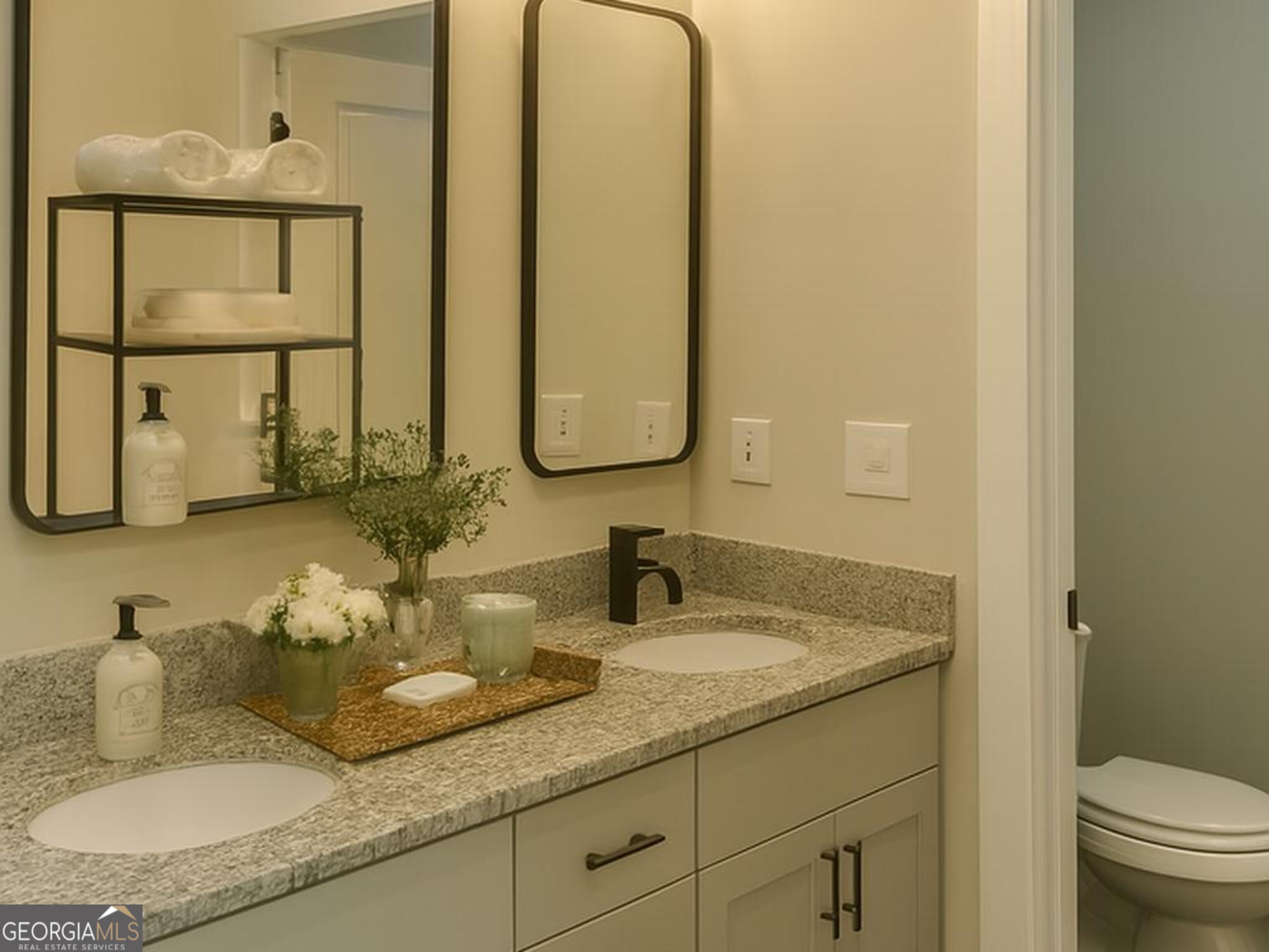 673 Autumn Ridge Drive Clayton, GA 30525 - Photo 11 of 18 first floor full bathroom