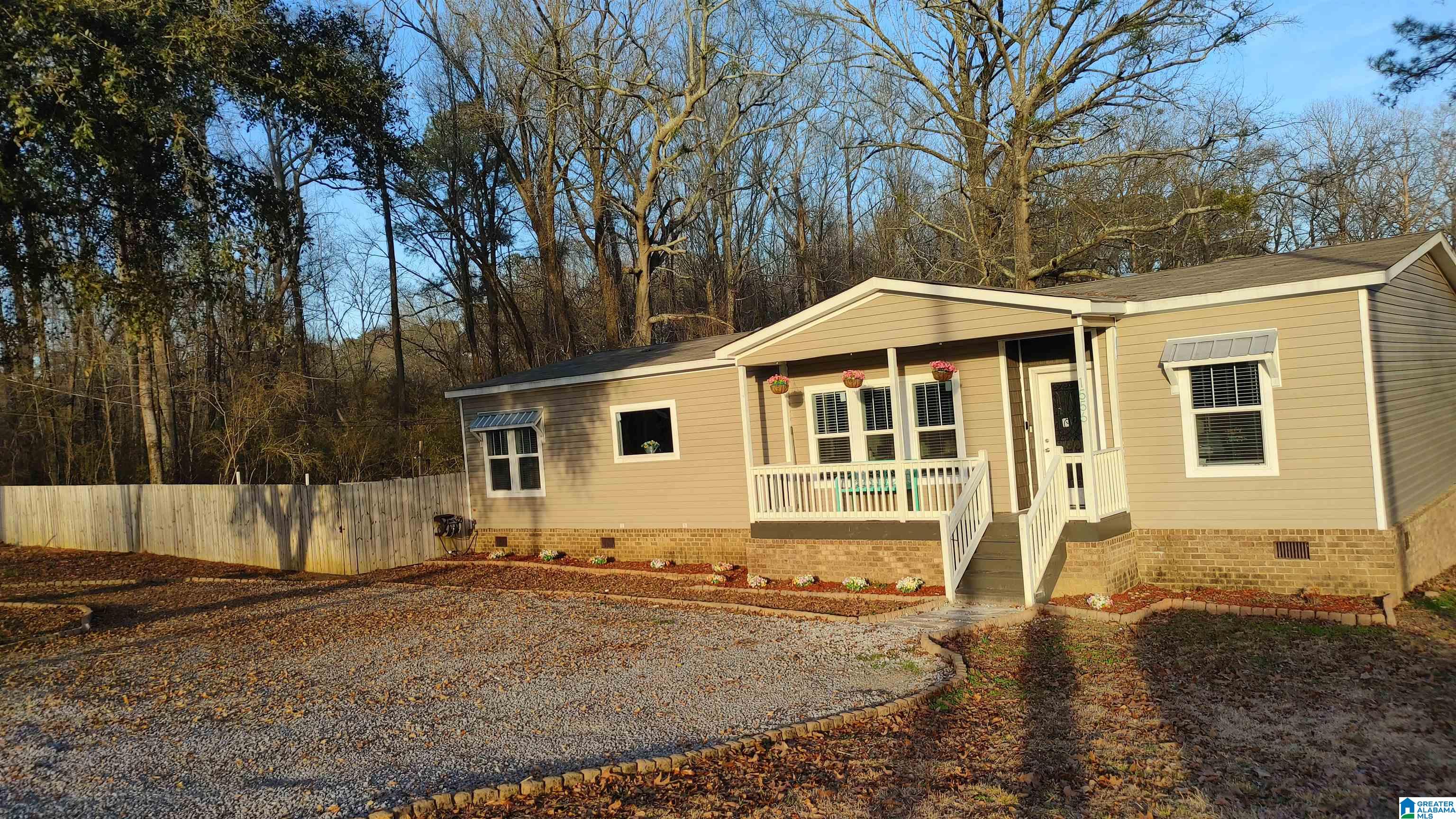 1556 Campbell Loop Road Mount Olive, AL 35117 - Photo 2 of 32