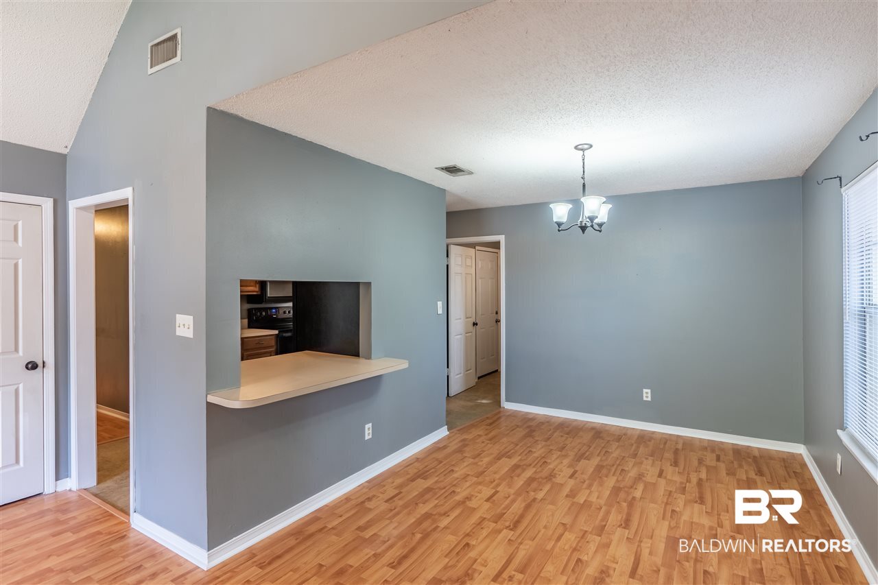 212 Ridgewood Drive Daphne, AL 36526 - Photo 6 of 21