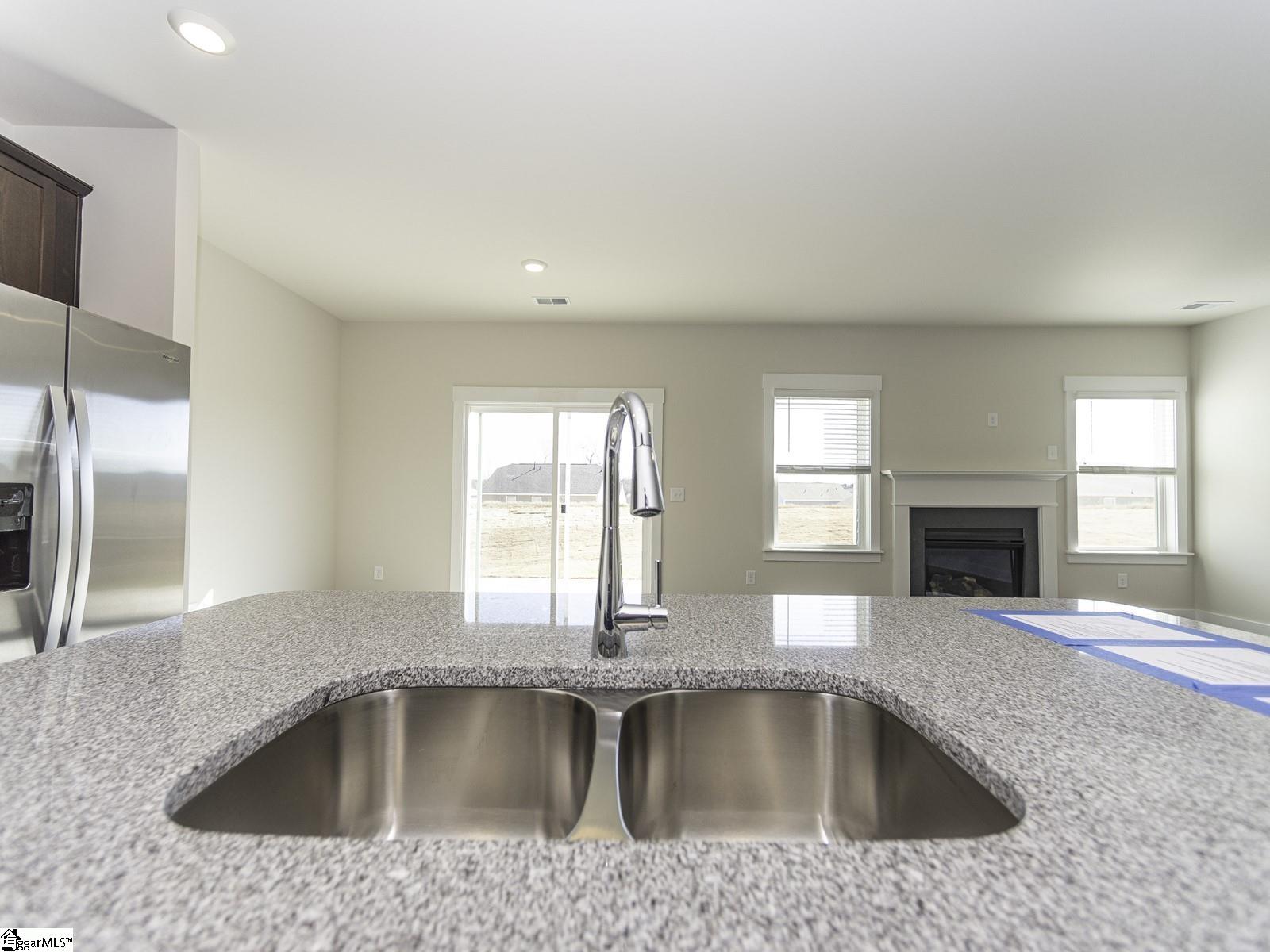 14 Shorncliffe Road Simpsonville, SC 29680 - Photo 11 of 35 Gallery Image 11