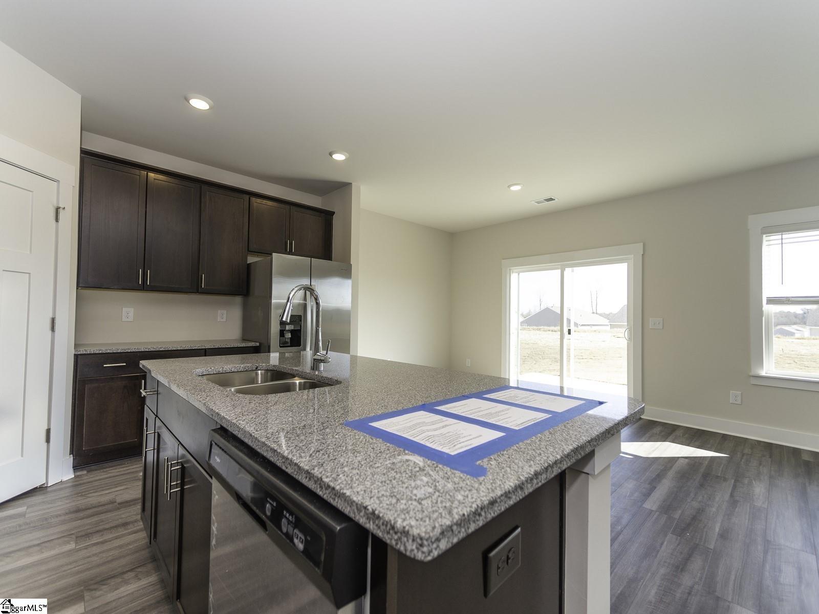 14 Shorncliffe Road Simpsonville, SC 29680 - Photo 12 of 35 Gallery Image 12