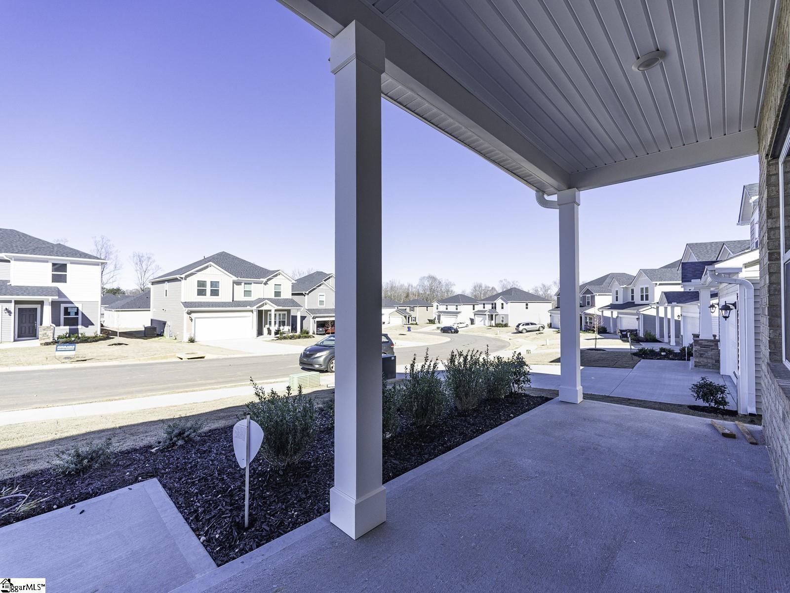 14 Shorncliffe Road Simpsonville, SC 29680 - Photo 3 of 35 Gallery Image 3