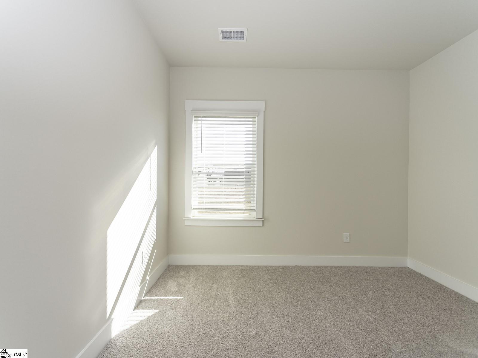 14 Shorncliffe Road Simpsonville, SC 29680 - Photo 8 of 35 Gallery Image 8