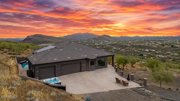 $895,000 | 42610 North 22nd Street, New River, AZ 85087