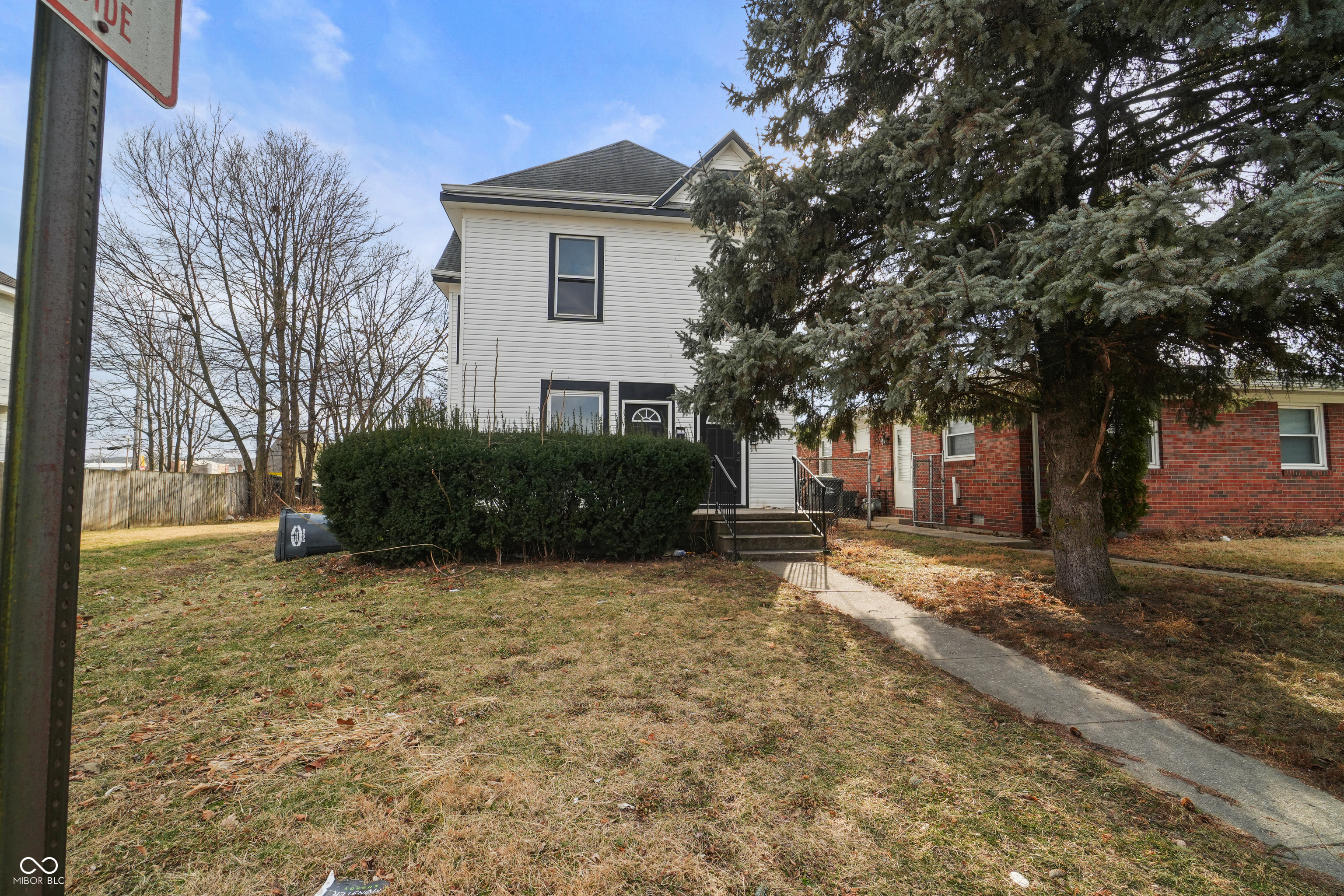 131 West 13th Street Anderson, IN 46016 - Photo 4 of 27