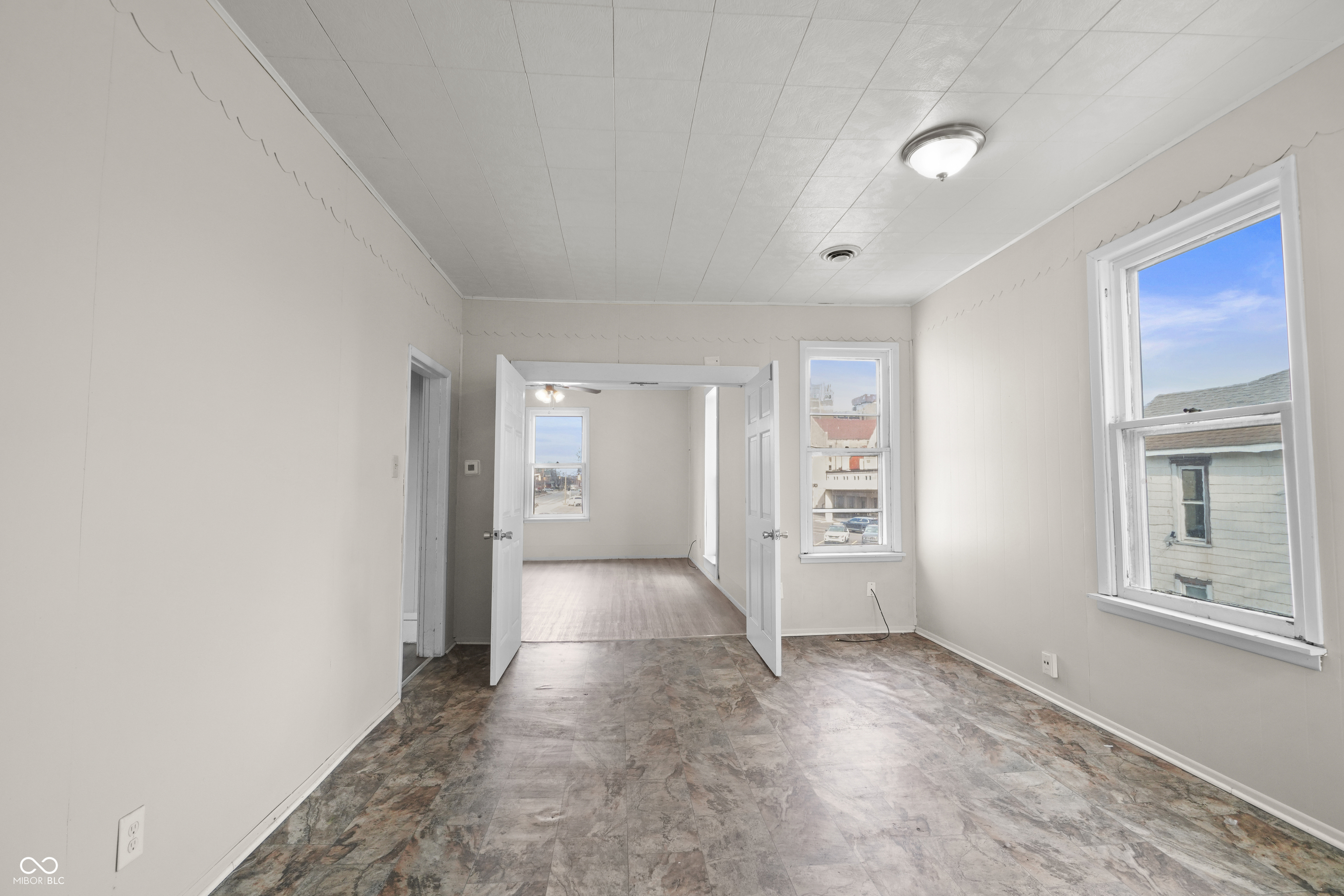 131 West 13th Street Anderson, IN 46016 - Photo 5 of 27