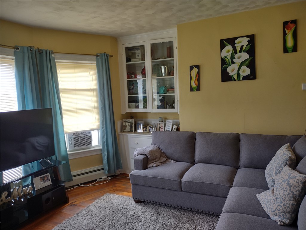 23 Walker Street Pawtucket, RI 02860 - Photo 11 of 19