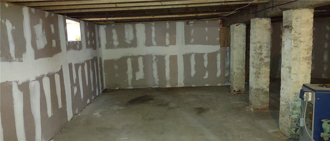 23 Walker Street Pawtucket, RI 02860 - Photo 16 of 19