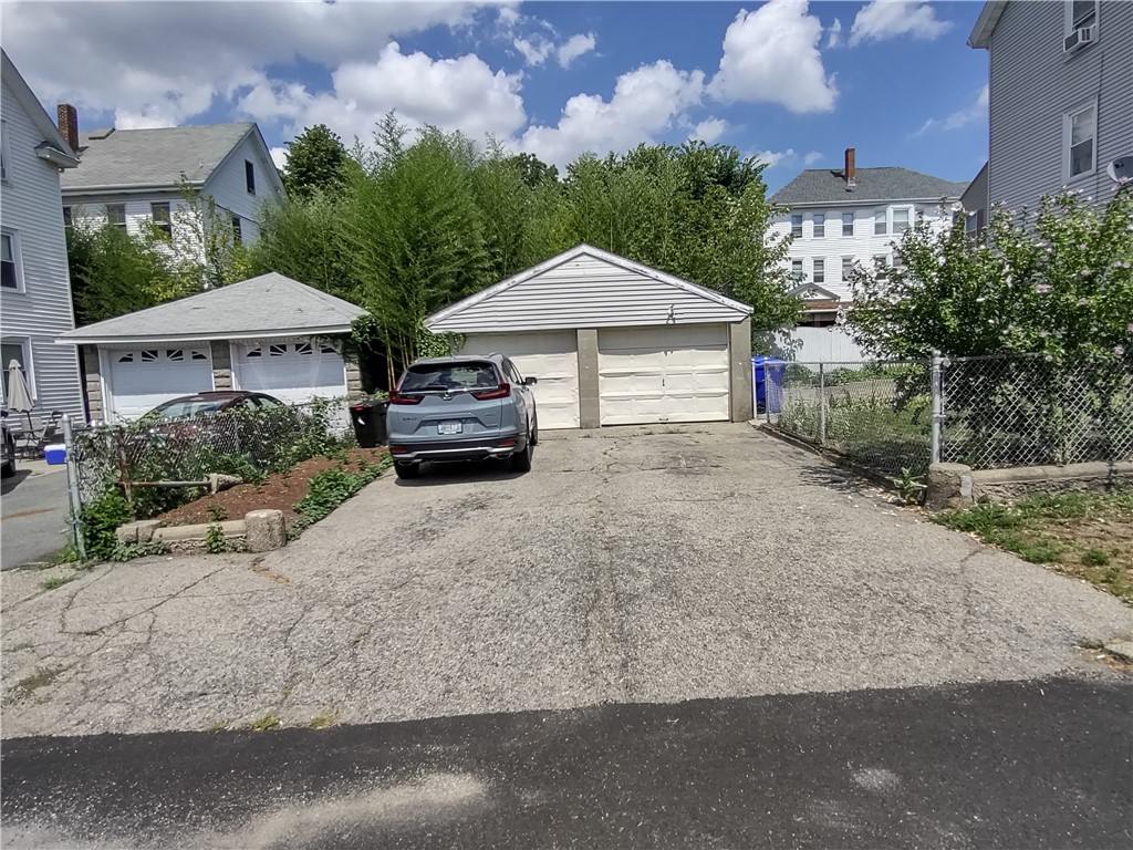 23 Walker Street Pawtucket, RI 02860 - Photo 5 of 19