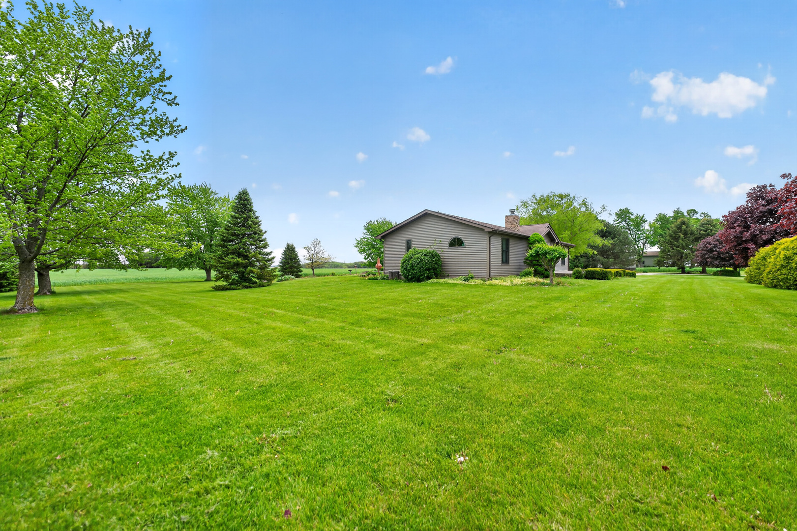 8086 Kane Road Waterman, IL 60556 - Photo 39 of 44
