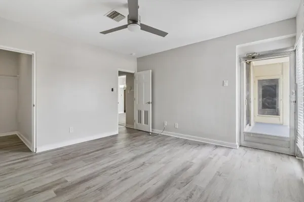 $189,500 | 2195 Poplar Avenue, Unit 405, Memphis, TN 38104