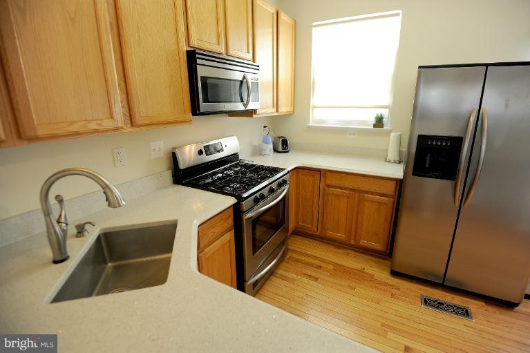 5800 Summers Grove Road Alexandria, VA 22304 - Photo 11 of 24 Kitchen