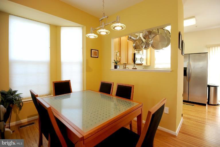 5800 Summers Grove Road Alexandria, VA 22304 - Photo 15 of 24 Dining Room