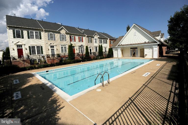 5800 Summers Grove Road Alexandria, VA 22304 - Photo 20 of 24 Community