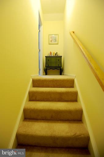 5800 Summers Grove Road Alexandria, VA 22304 - Photo 4 of 24 Interior (General)