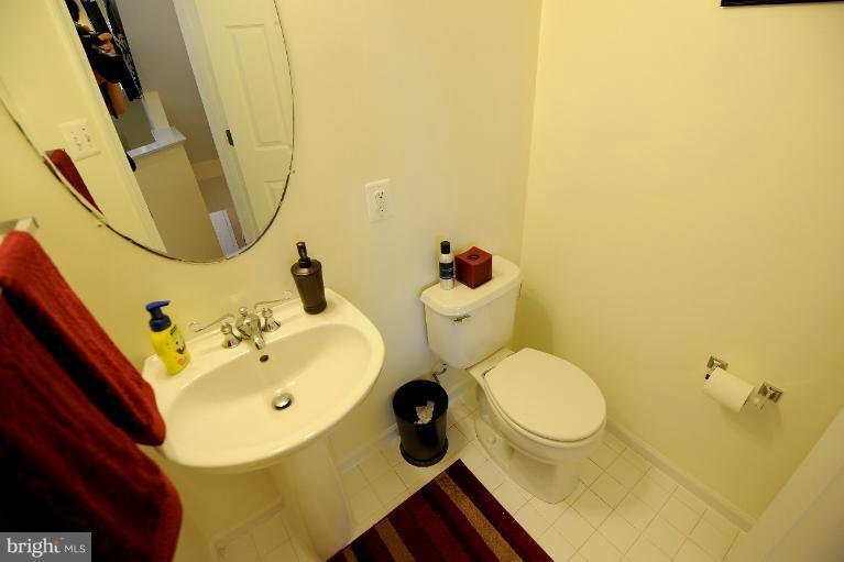 5800 Summers Grove Road Alexandria, VA 22304 - Photo 10 of 24 Bath