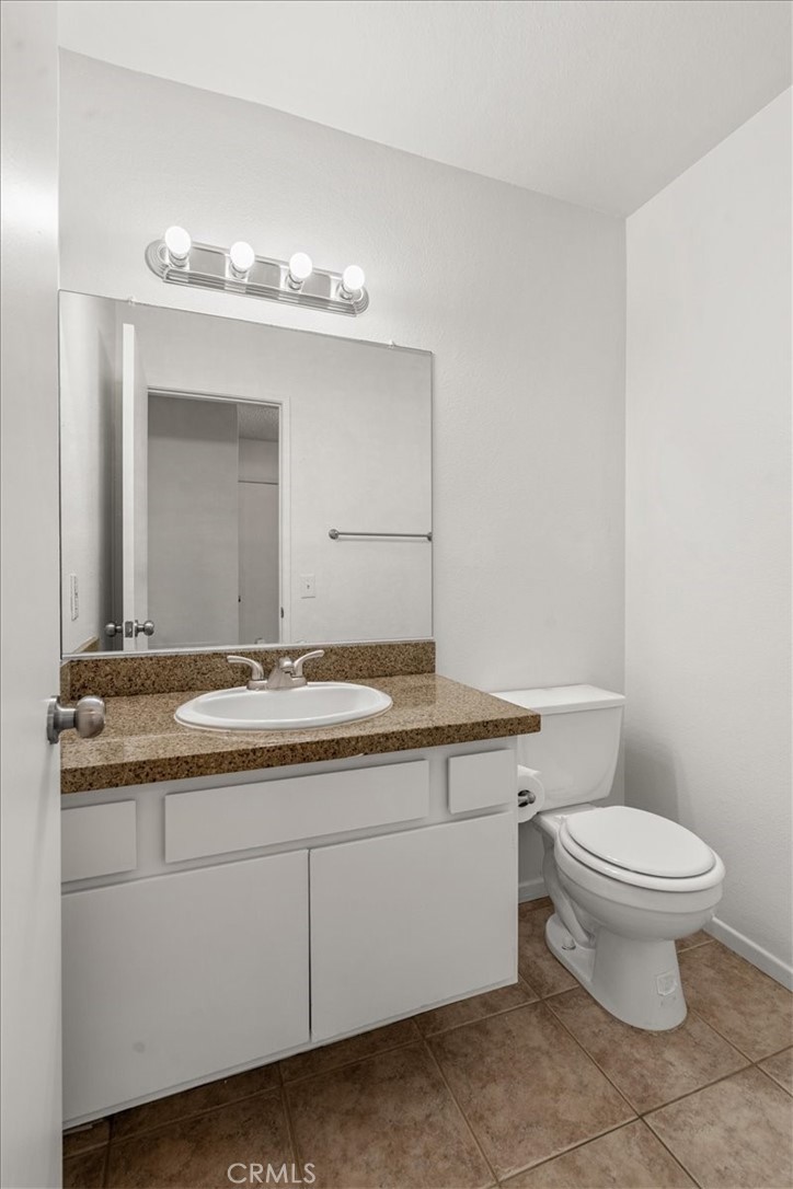 832 Chelsea Court Simi Valley, CA 93065 - Photo 13 of 28